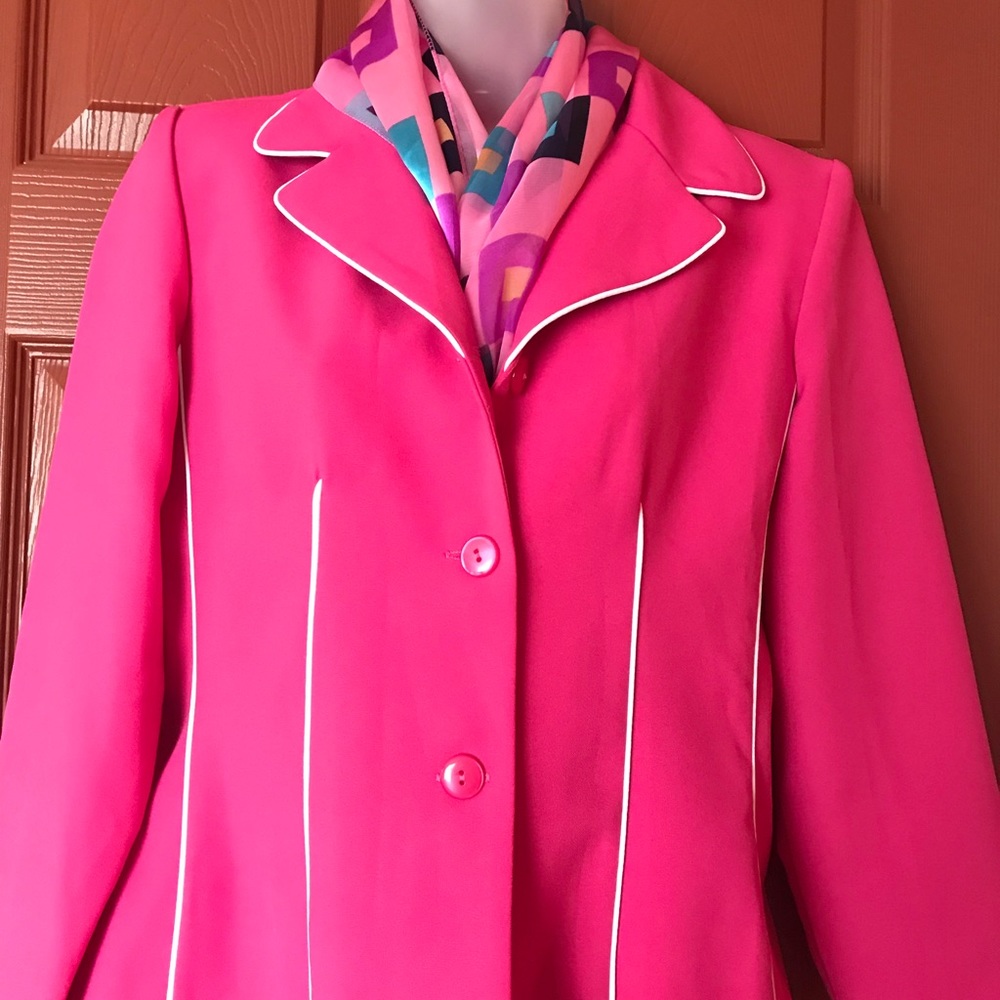 2 Piece Skirt Suit Set Pink Size 6